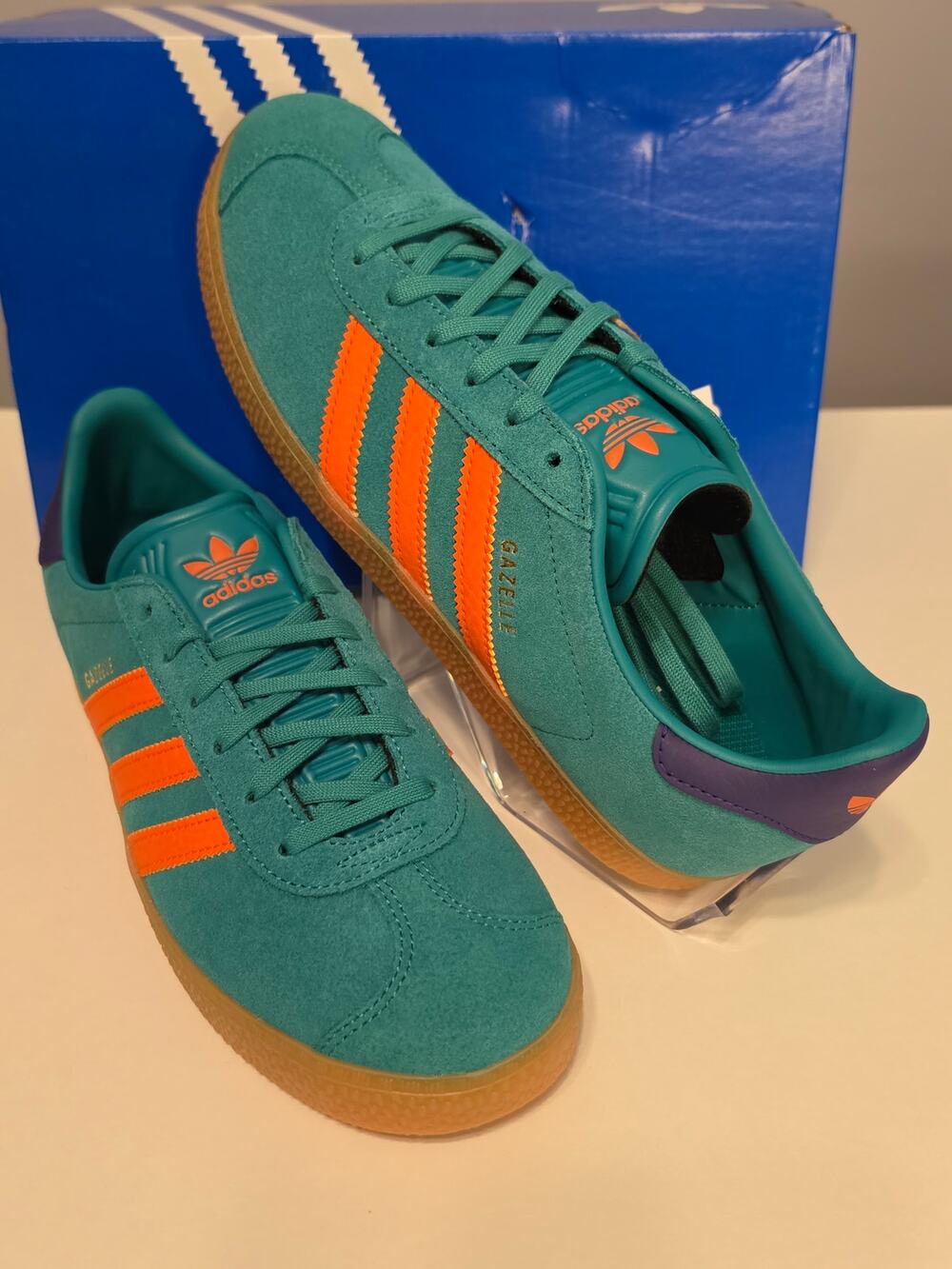 Adidas Gazelle J – Youth 6 / Women’s 7.5 – Teal/Orange/Purple Gum – New in Box